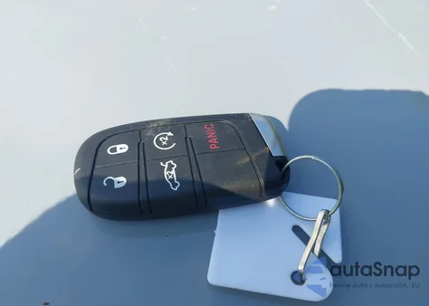 2021 Dodge Challenger R/T Scat Pack z USA, uszkodzony, nr VIN 2C3CDZFJ2MH537707